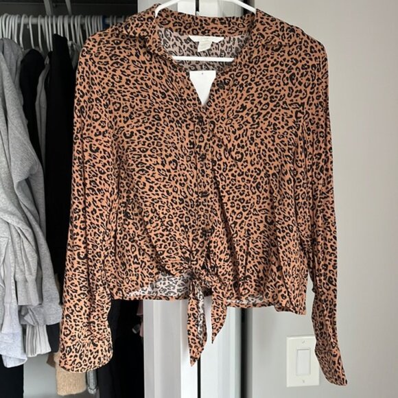 H&M Leopard Button-Up Crop Top, NWT - Picture 1 of 6